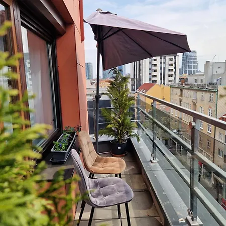 Cozy Rooftop Sunny W Terrace & Views * Bratislava
