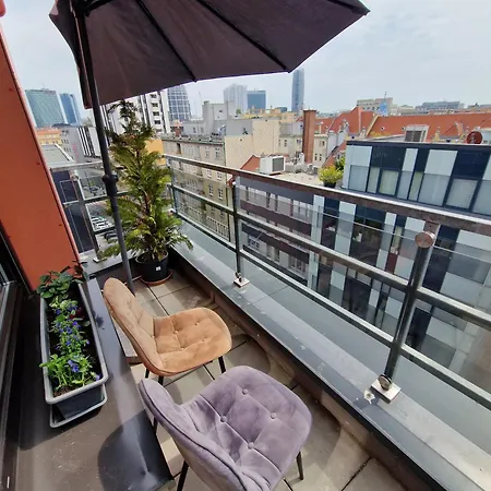 アパート Cozy Rooftop Sunny W Terrace & Views